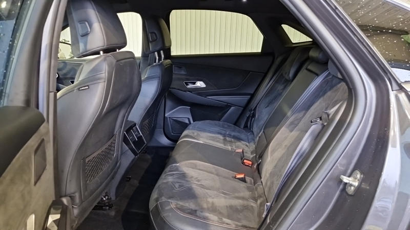 Ds Ds 7 Crossback Bluehdi 180 Eat8 Performance Line+