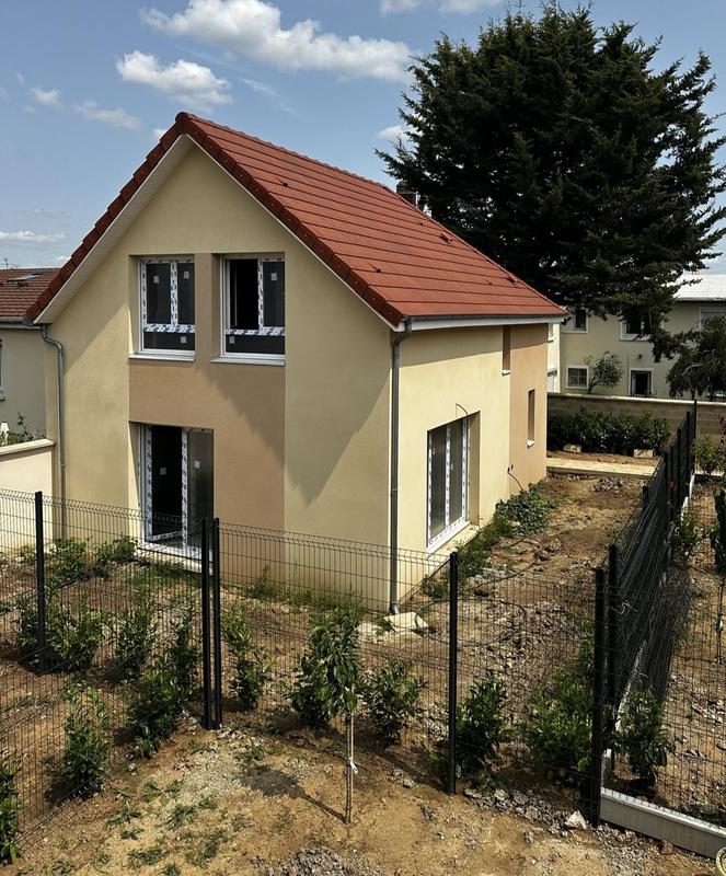 Maison - 84 m² - 5 pièces
