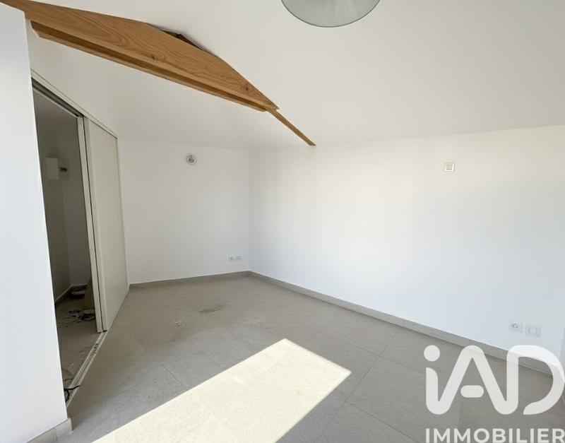 Maison - 231 m² - 9 pièces