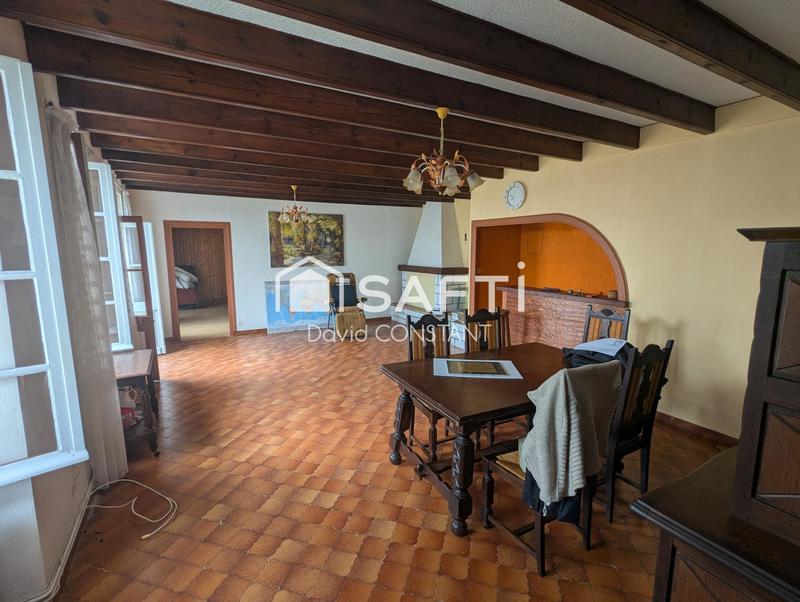 Maison - 211 m² - 6 pièces