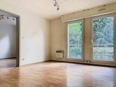 Local d'activités - 101 m² - 5 pièces