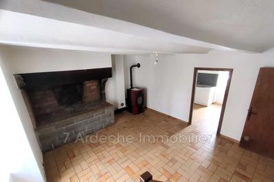 Maison de village - 84 m² - 4 pièces