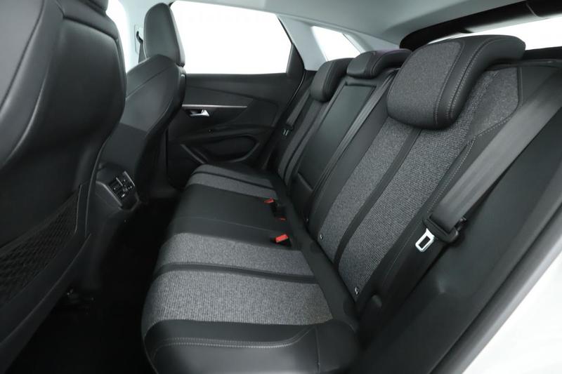 Peugeot 3008 1.5 Blue-HDi Allure Business 130 ch