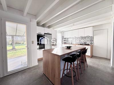 Maison - 125 m² - 8 pièces