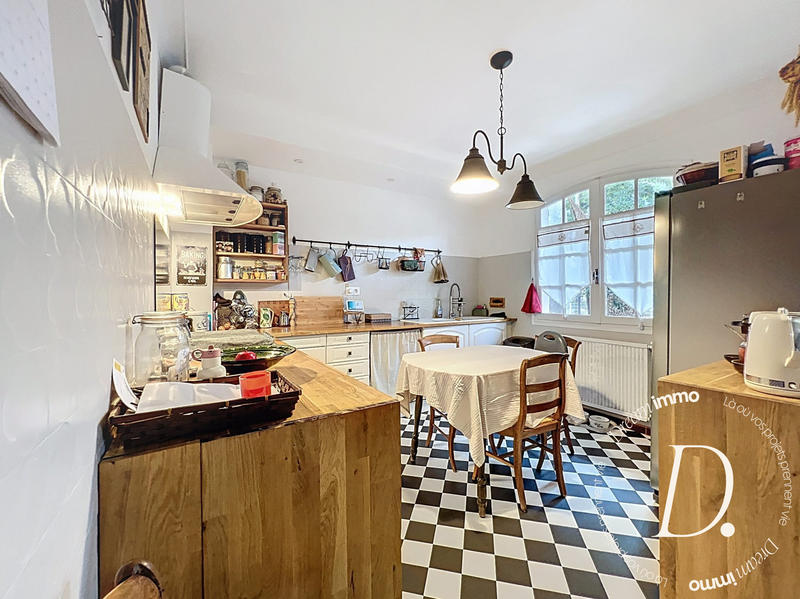 Maison - 140 m² - 6 pièces