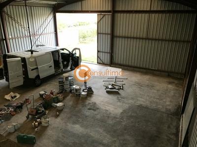 Local d'activité / Entrepôt - 200 m²