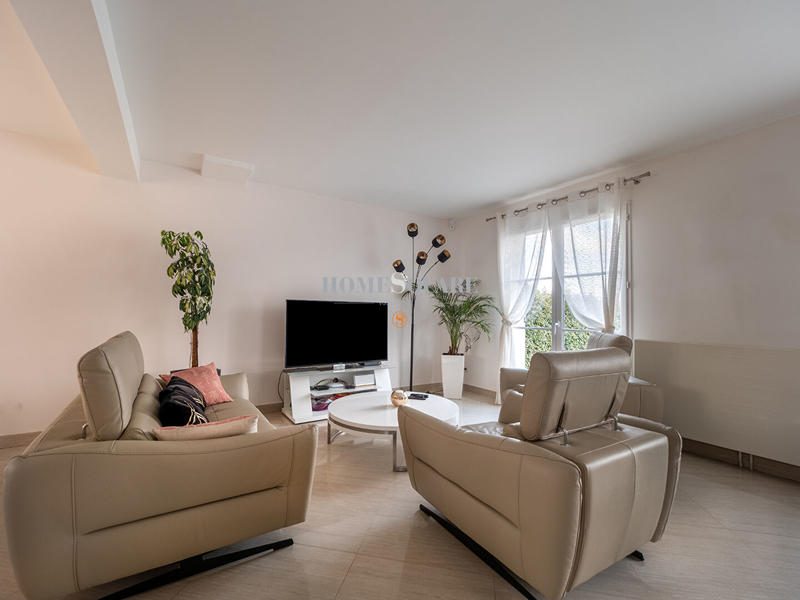 Maison - 162 m² - 6 pièces