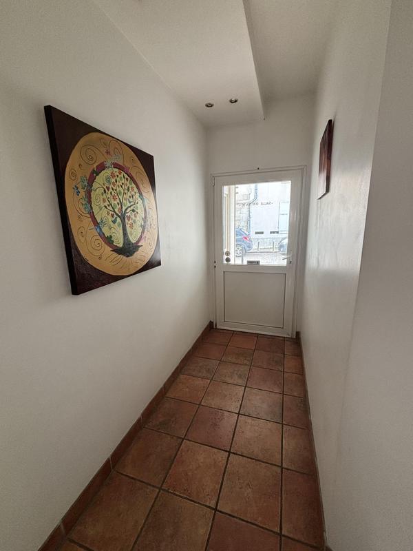 Local commercial - 105 m² - 5 pièces