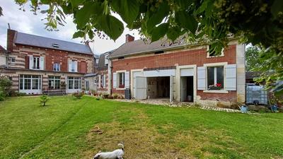 Maison - 218 m² - 7 pièces