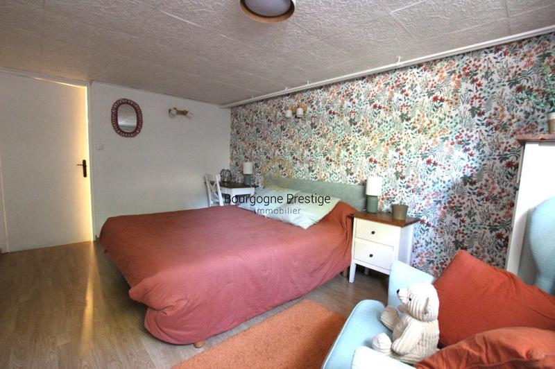 Maison traditionnelle - 178 m² - 7 pièces