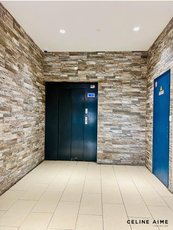 Bureau - 8 m² - 1 pièce