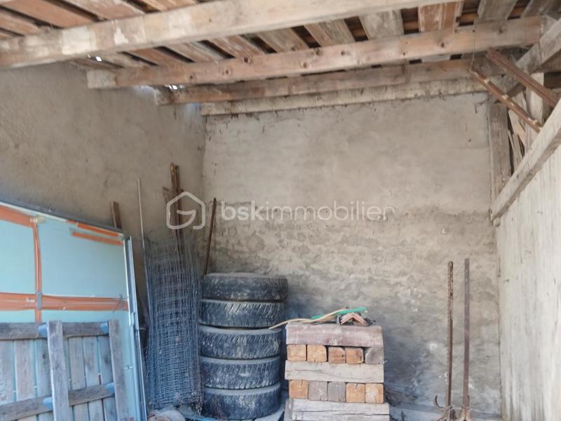 Grange - 179 m² - 1 pièce