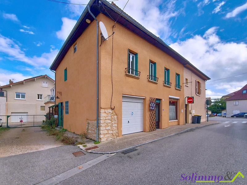 Maison - 153 m² - 8 pièces