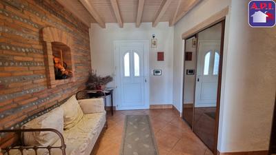 Demeure - 335 m² - 10 pièces