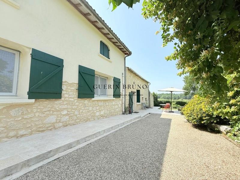 Maison - 180 m² - 6 pièces