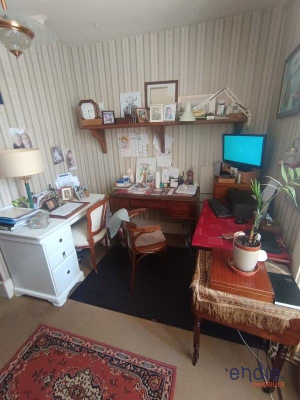 Maison - 180 m² - 7 pièces