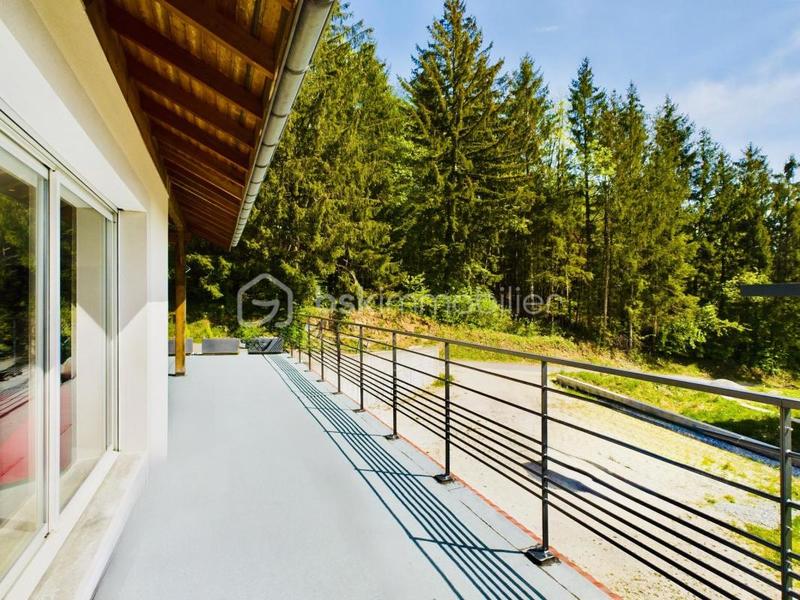 Maison d'architecte - 168 m² - 6 pièces