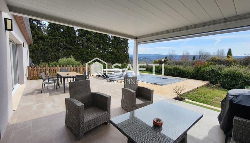 Maison - 100 m² - 5 pièces