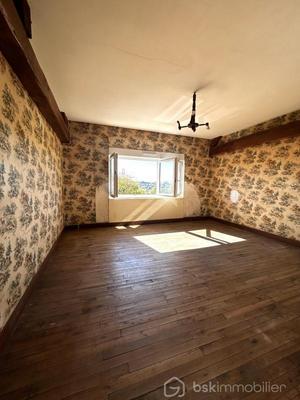 Maison en pierre - 150 m² - 7 pièces