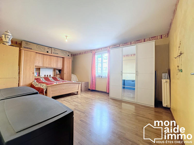 Maison - 185 m² - 6 pièces