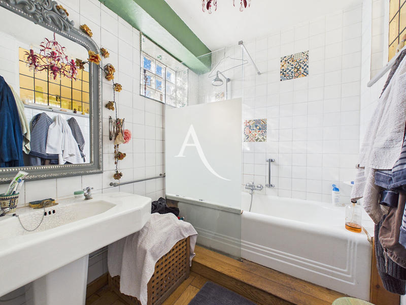 Maison - 162 m² - 6 pièces