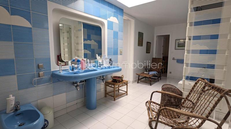 Demeure - 139 m² - 5 pièces