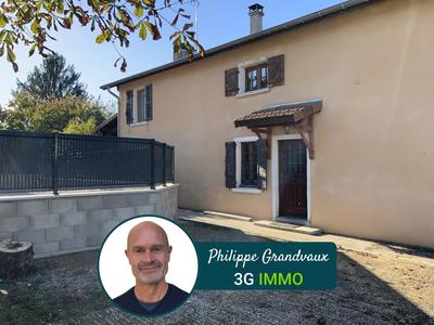 Maison jumelée - 106 m² - 5 pièces