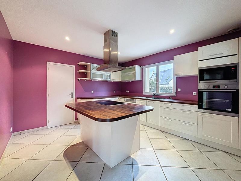 Maison - 208 m² - 8 pièces