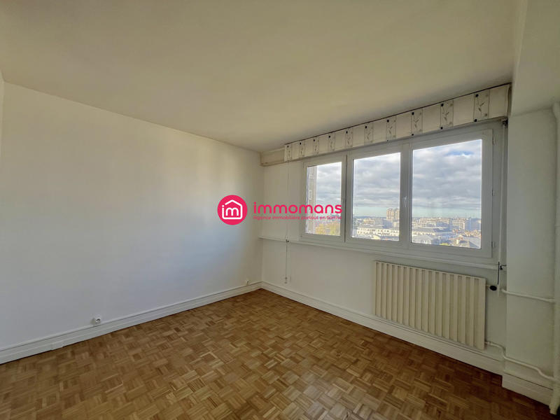 Appartement - 102 m² - 4 pièces