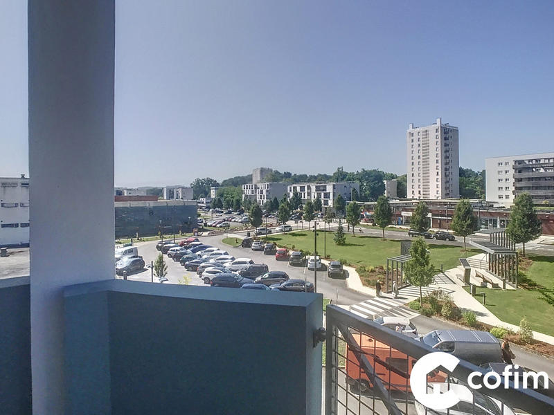 Appartement - 83 m² - 5 pièces