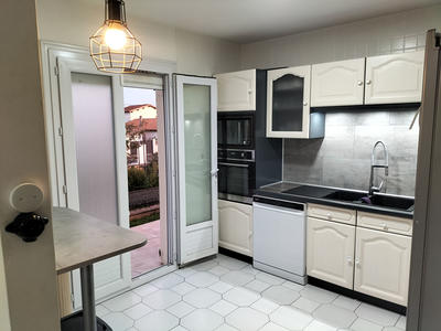 Maison - 185 m² - 7 pièces