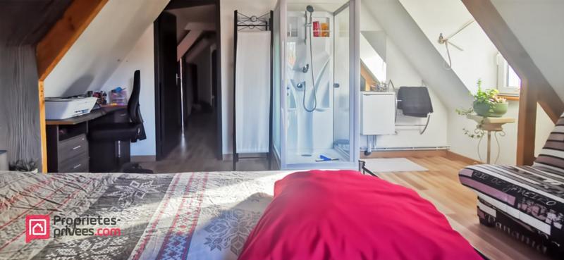 Maison - 93 m² - 5 pièces