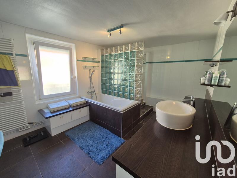 Maison de village - 267 m² - 8 pièces