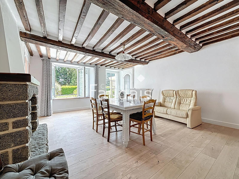 Maison - 195 m² - 7 pièces