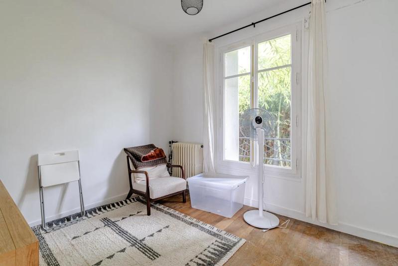 Maison - 180 m² - 8 pièces