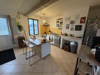 Maison - 248 m² - 10 pièces