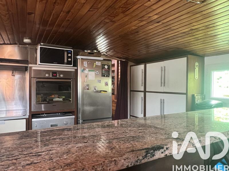 Maison - 260 m² - 8 pièces