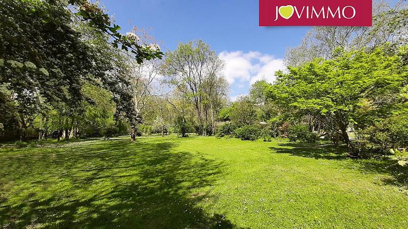 Maison - 387 m² - 12 pièces