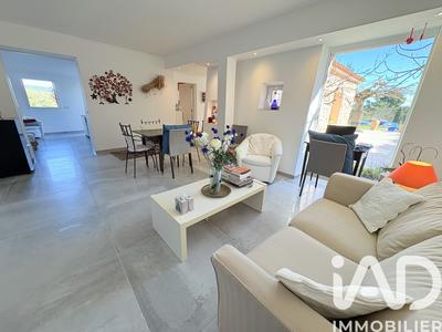 Maison - 142 m² - 4 pièces