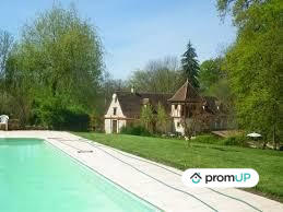 Maison ancienne - 340 m² - 8 pièces