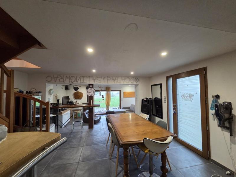 Maison - 91 m² - 4 pièces