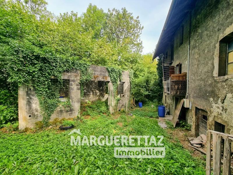 Maison de village - 220 m² - 8 pièces