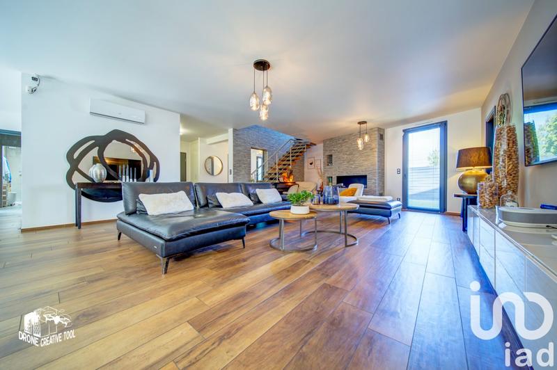 Maison de maîtres - 270 m² - 8 pièces