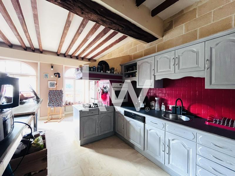 Appartement - 99 m² - 5 pièces