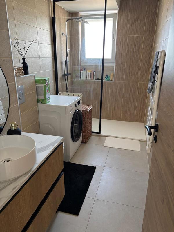 Appartement - 75 m² - 4 pièces