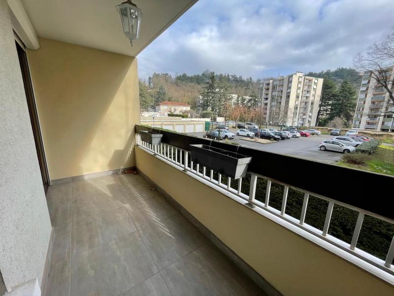 Appartement - 90 m² - 4 pièces