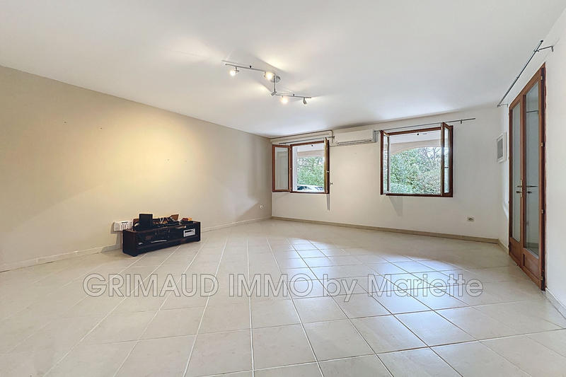 Maison - 199 m² - 6 pièces