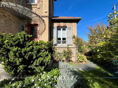 Maison - 115 m² - 6 pièces