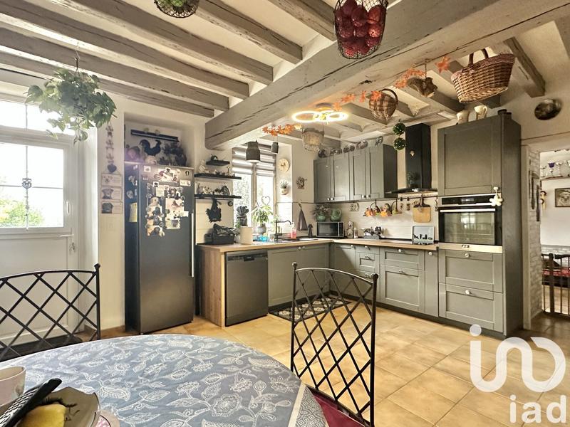 Maison - 205 m² - 11 pièces