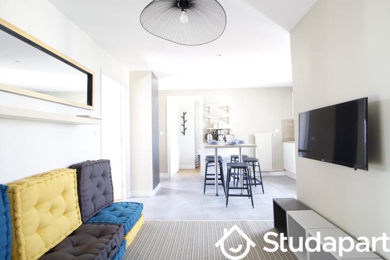 Chambre - 10 m² - 1 pièce